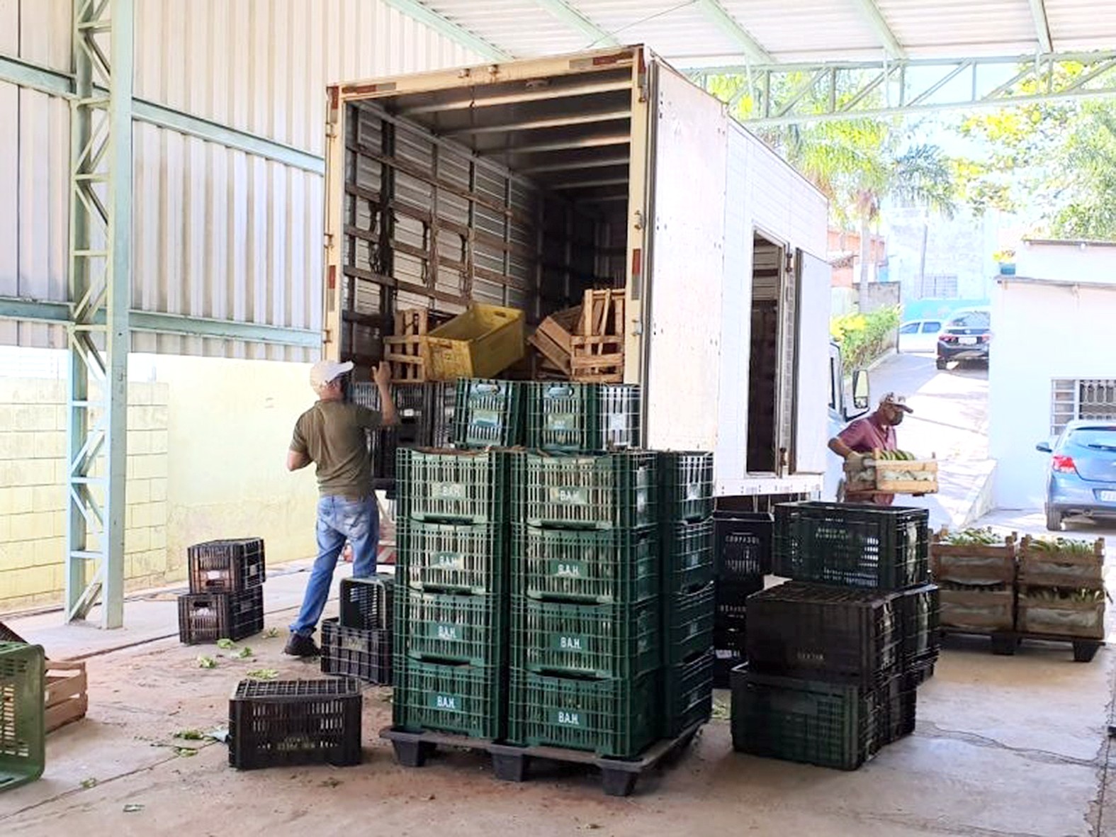 Bela Gil prestigia comemoração de 15 anos do Banco de Alimentos nesta quarta-feira