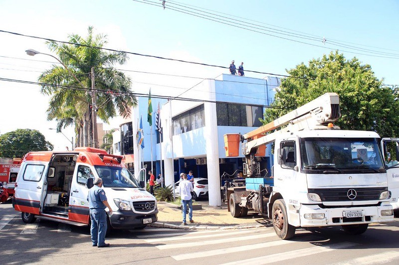 Trabalhador que morreu no telhado da Câmara de Sumaré teve parada cardíaca