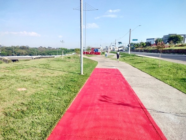 Ciclovia que liga Lago da Fé ao parque do Santa Clara do Lago recebe pintura