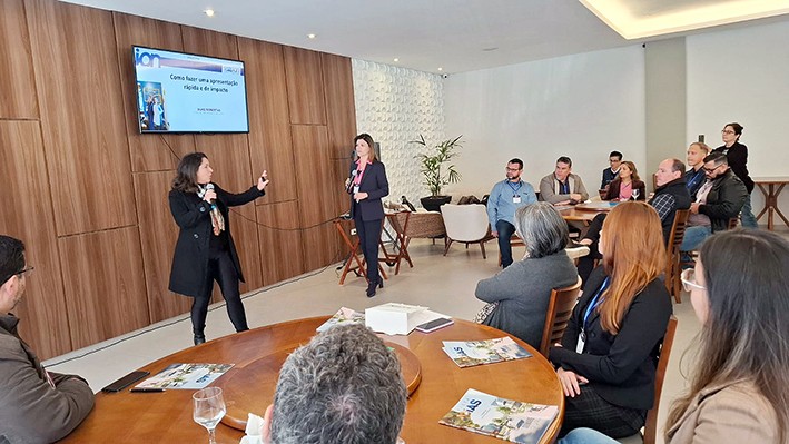 Acias reúne empresários em evento de networking com rodadas de negócios