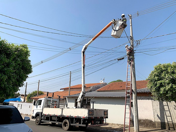 0800 do Programa de Modernização da Iluminação de Nova Odessa passa a atender 100% dos chamados