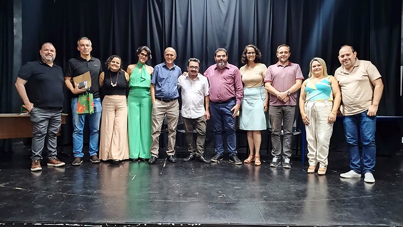 Hortolândia celebra formatura da 4ª turma de Especialização na Educação