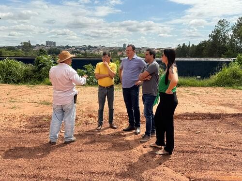 Secretário vistoria obra parada de viaduto da Avenida Mancini